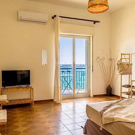 Mari Sea Home Giardini Naxos Bagian luar foto
